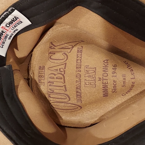 Leather hat - Picture 3 of 5